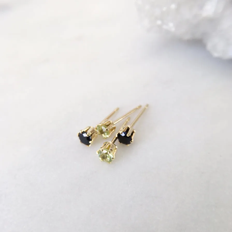 Black Spinel Studs | Gold