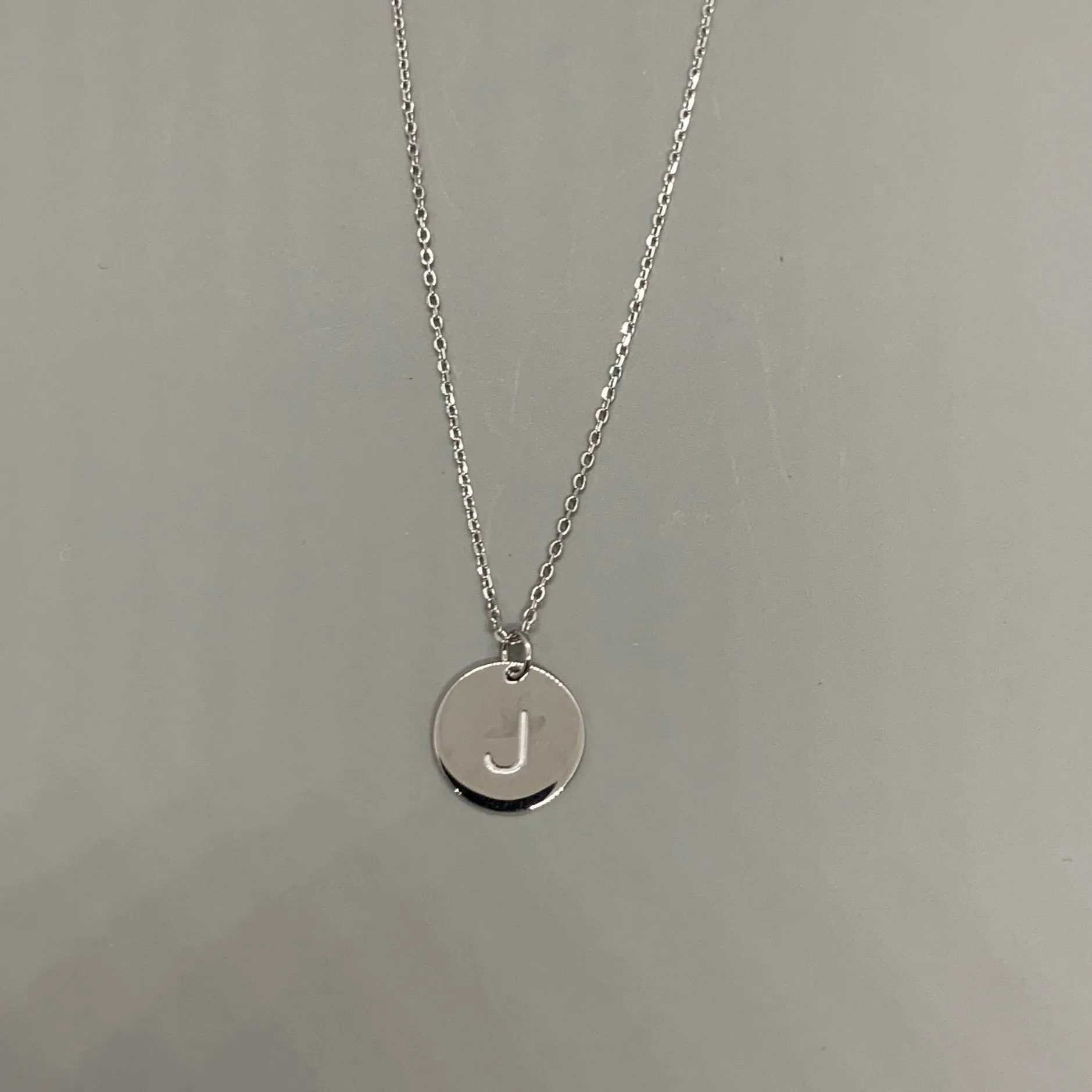 DISC INITIAL NECKLACES SILVER/GOLD