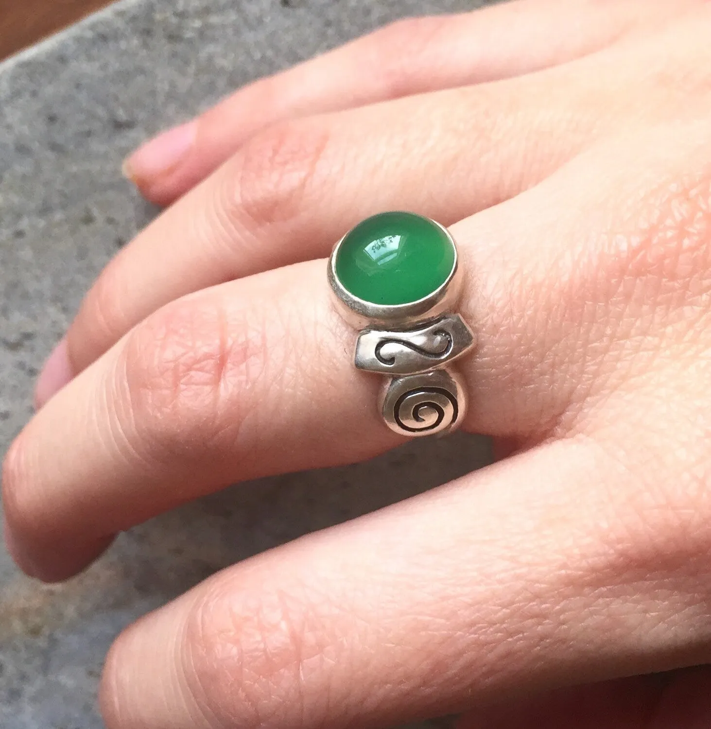 Emerald Boho Ring - Solitaire Emerald Ring - Emerald Bezel Ring