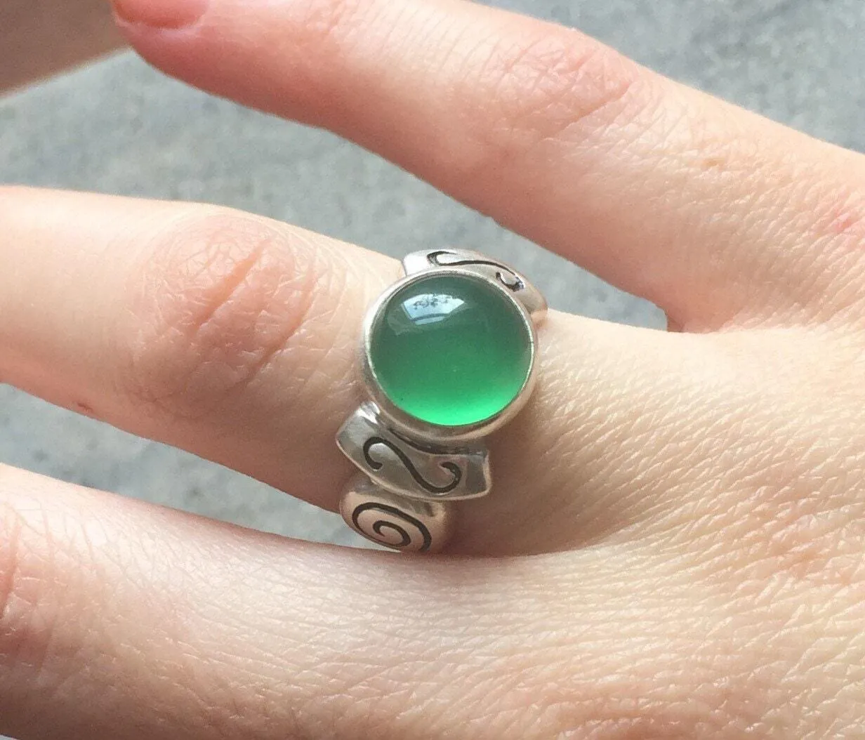 Emerald Boho Ring - Solitaire Emerald Ring - Emerald Bezel Ring