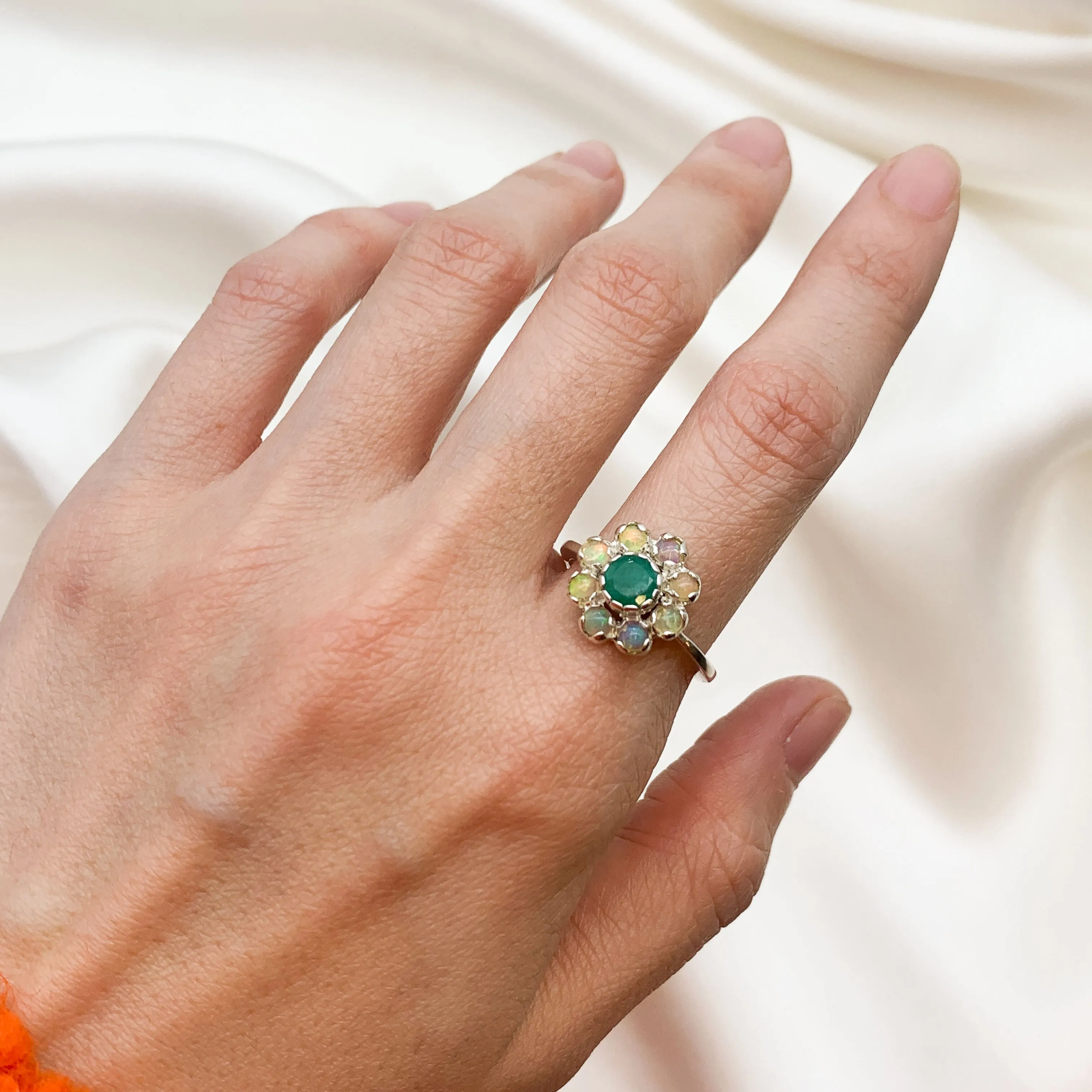 Emerald Flower Ring - Flower Silver Ring - Natural Emerald Ring