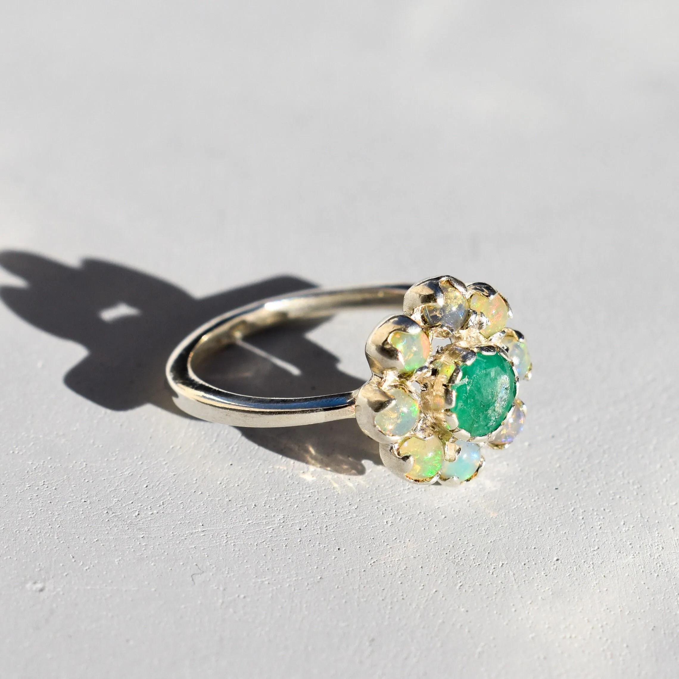 Emerald Flower Ring - Flower Silver Ring - Natural Emerald Ring