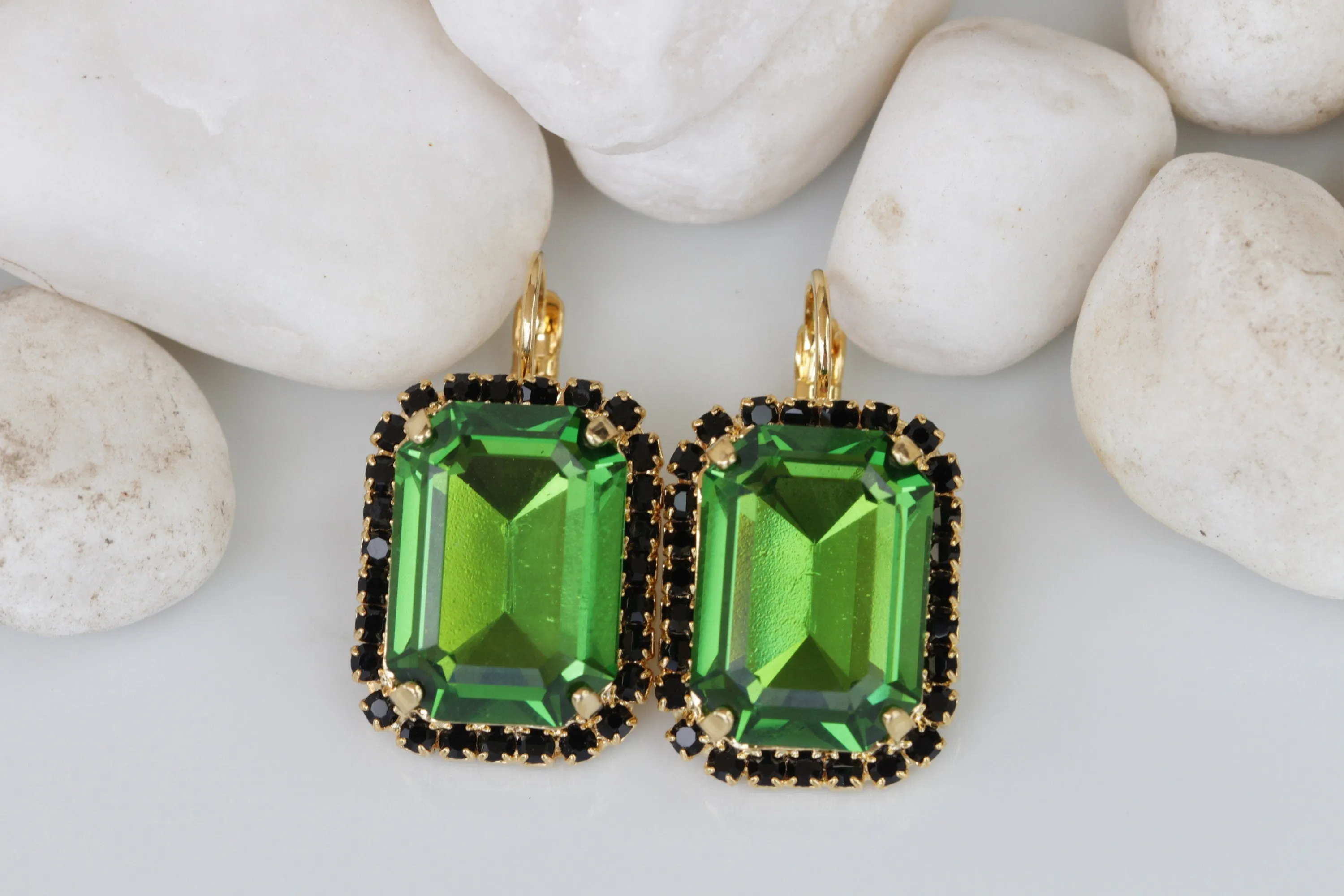 GREEN BLACK EARRINGS