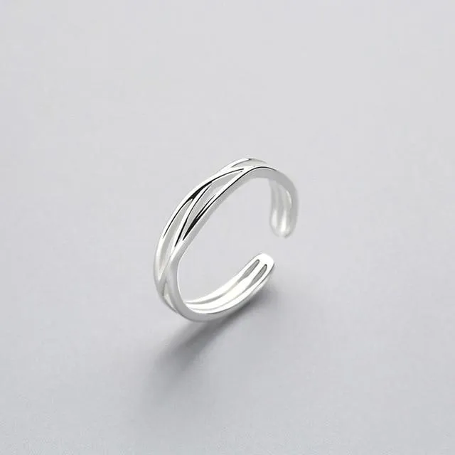 Minimalist Twist Line Adjustable Ring