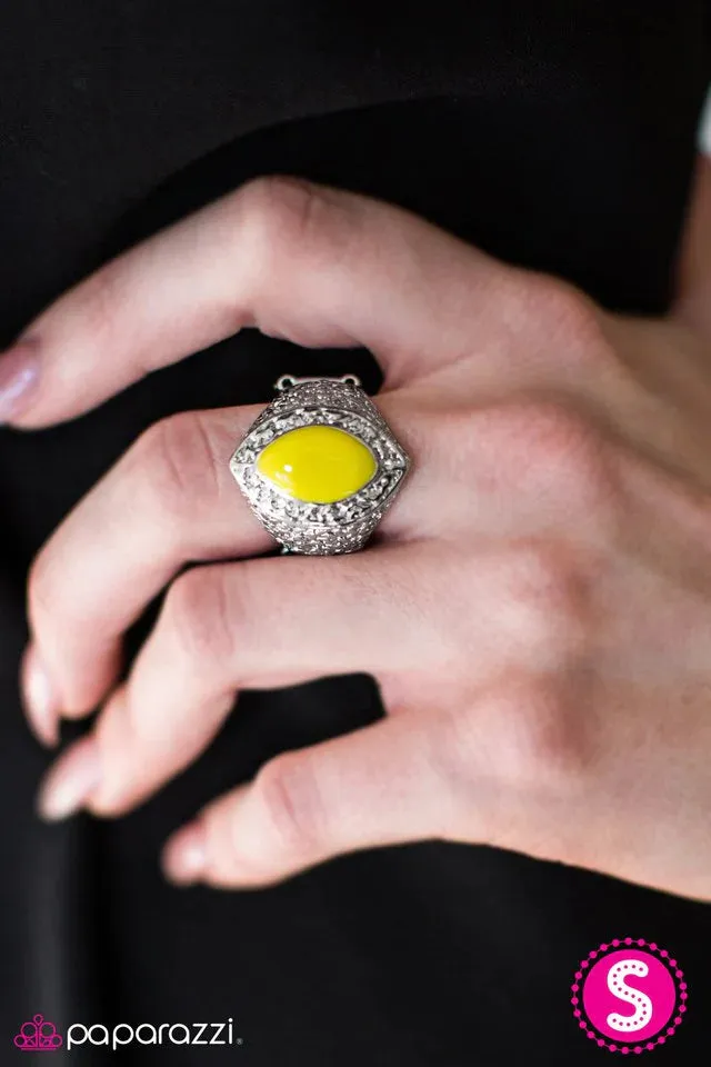 Paparazzi Ring ~ Summer Vibes - Yellow